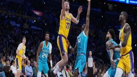 亨特三分命中，加兰精准助攻助力得分